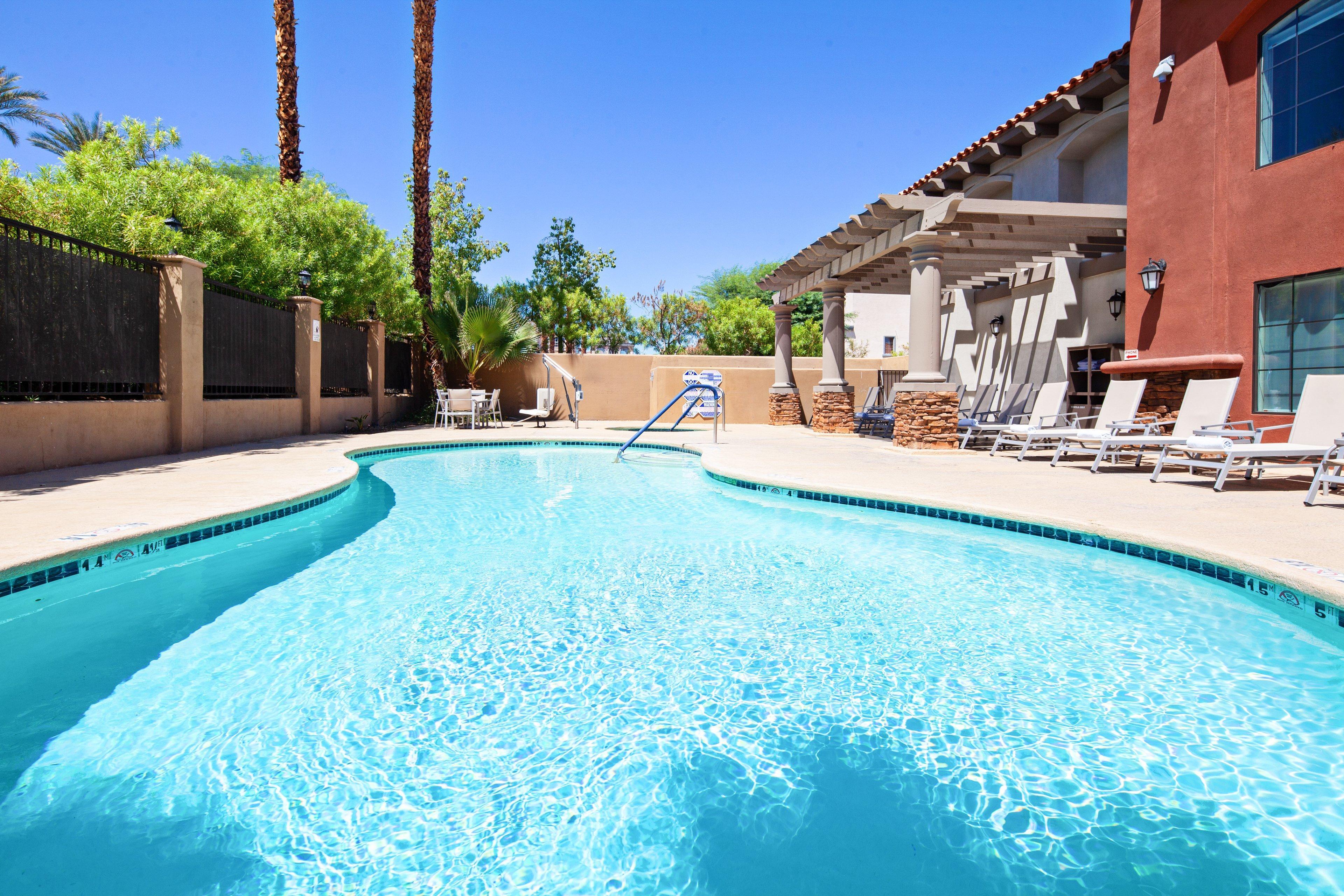 Holiday Inn Express & Suites Rancho Mirage - Palm Spgs Area, An Ihg Hotel Bagian luar foto