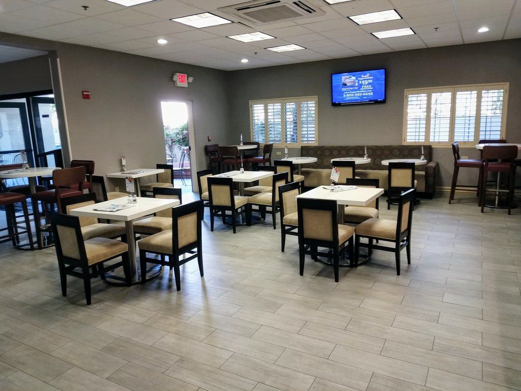 Holiday Inn Express & Suites Rancho Mirage - Palm Spgs Area By Ihg Bagian luar foto